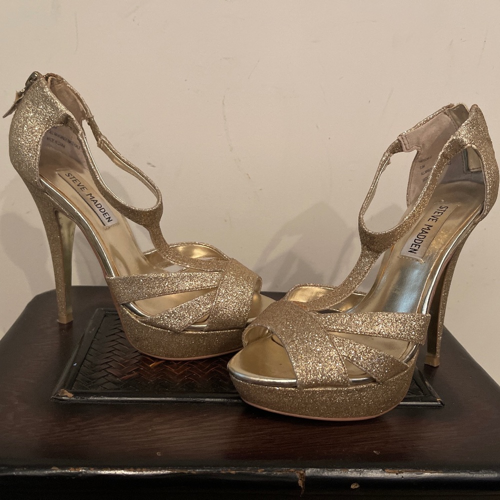 Steve Madden Gold Glitter Heels